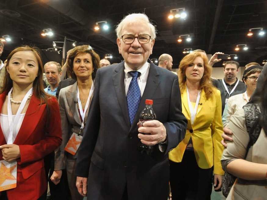 A man who spent $650,000 to have lunch with Warren Buffett says it changed his life in 2 big ways